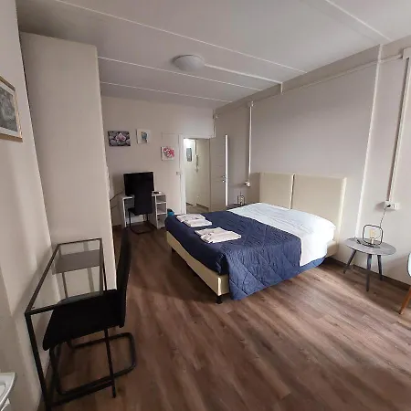 ゲストハウス Nottetempo 3*