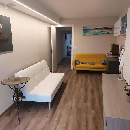 Nottetempo ゲストハウス チェゼーナ